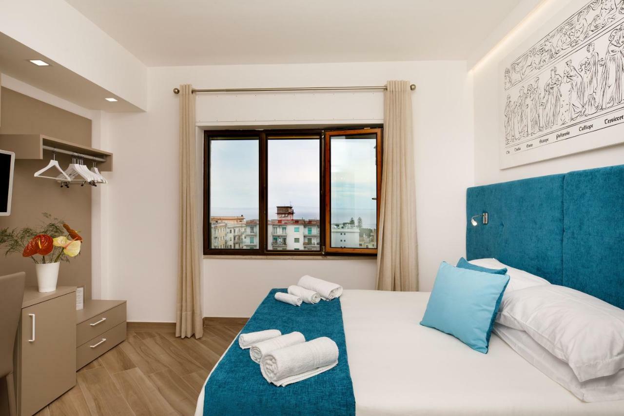 Le Muse Suite Sorrento Esterno foto
