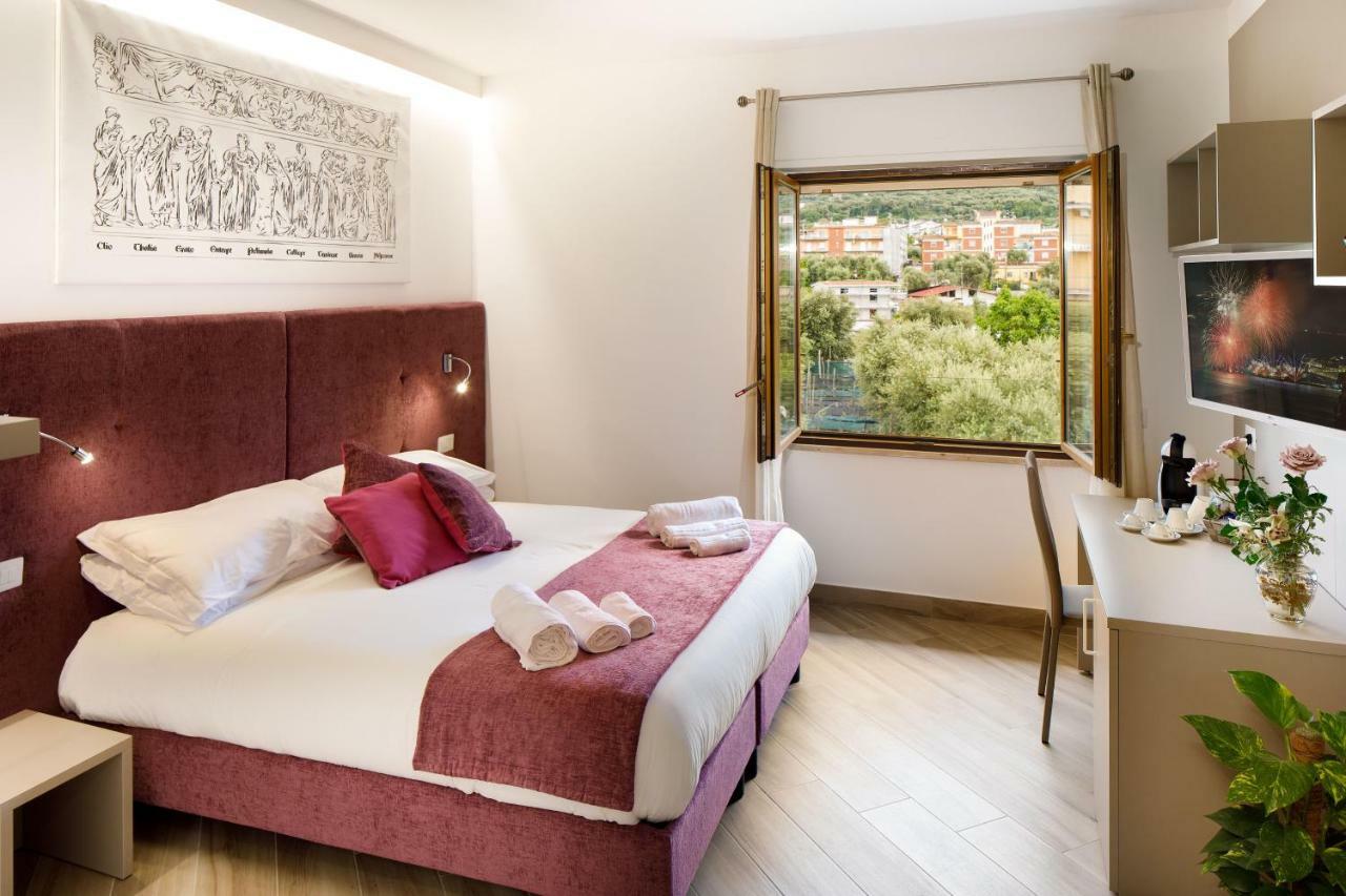 Le Muse Suite Sorrento Esterno foto