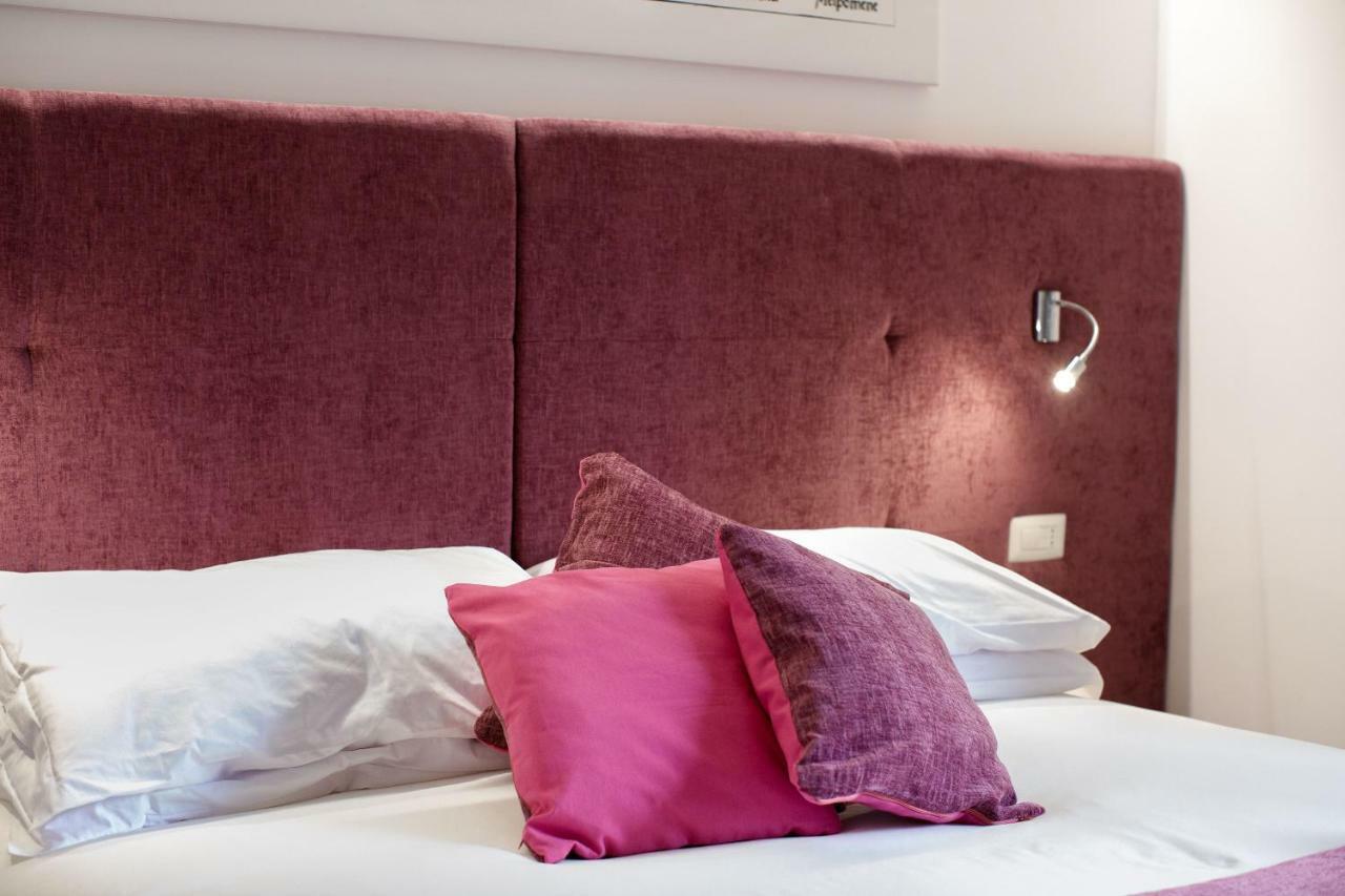 Le Muse Suite Sorrento Esterno foto